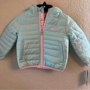 Nwt Nike girls puffer jacket